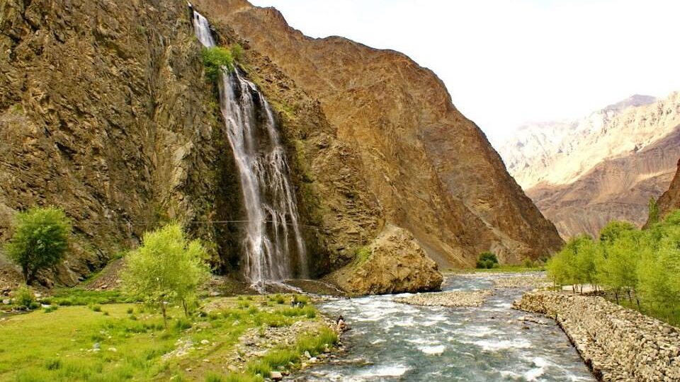 how-to-get-to-manthokha-waterfall-skardu